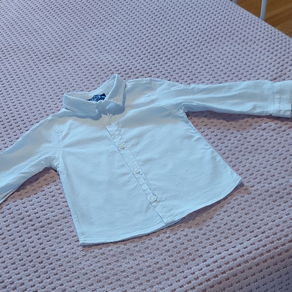 White Classic Button Down Shirt Lightweight Cotton